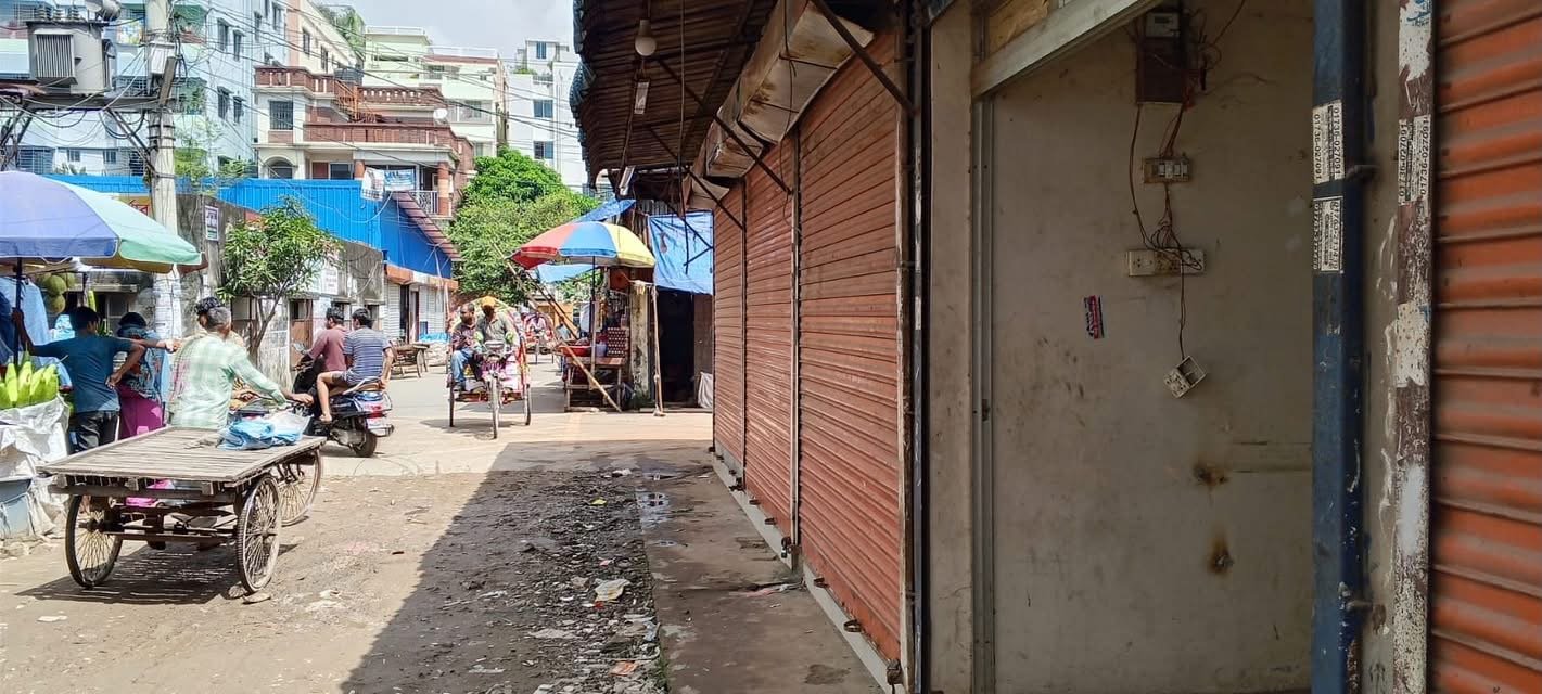 দোকান ভাড়া হবে মেরুল বাড্ডাতে 🏛️