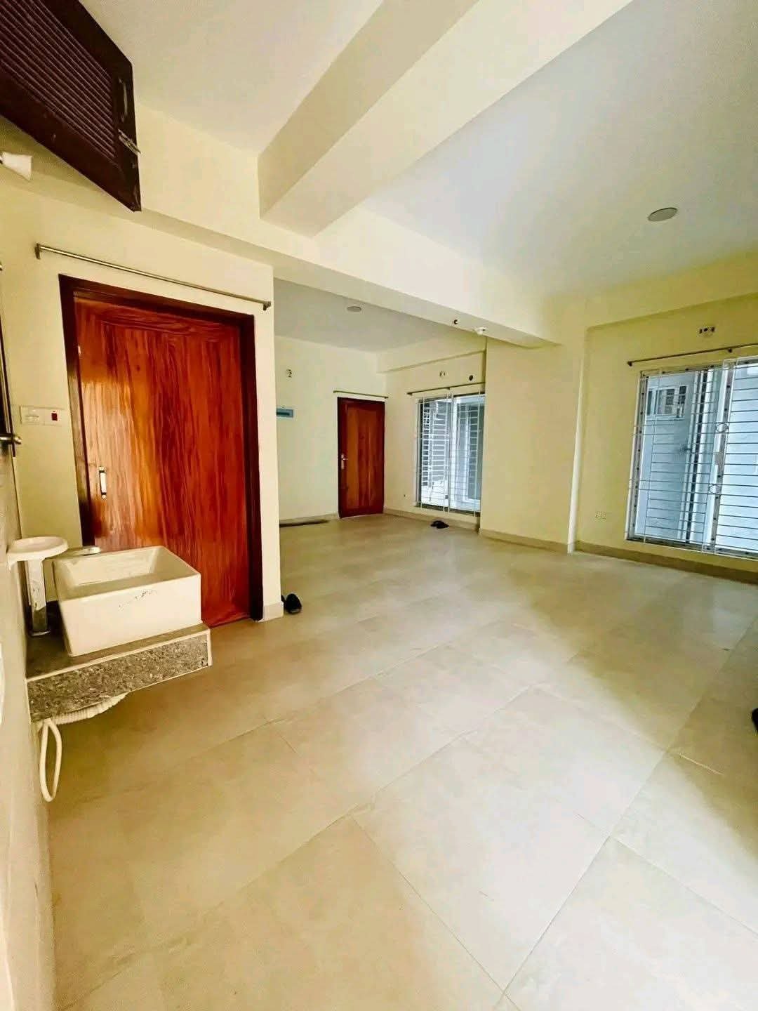🏠  ফ্ল্যাট ভাড়া দেওয়া হবে!
