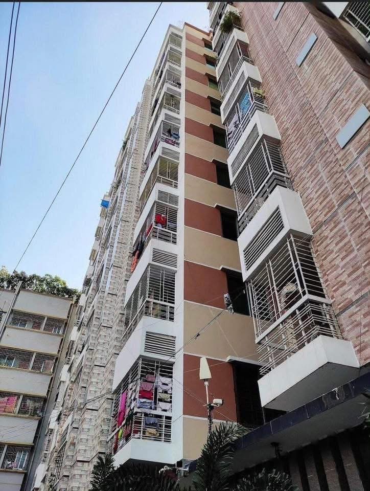 মিরপুর ৬০ফিটে ফ্যামিলি বাসা ভাড়া 🏠