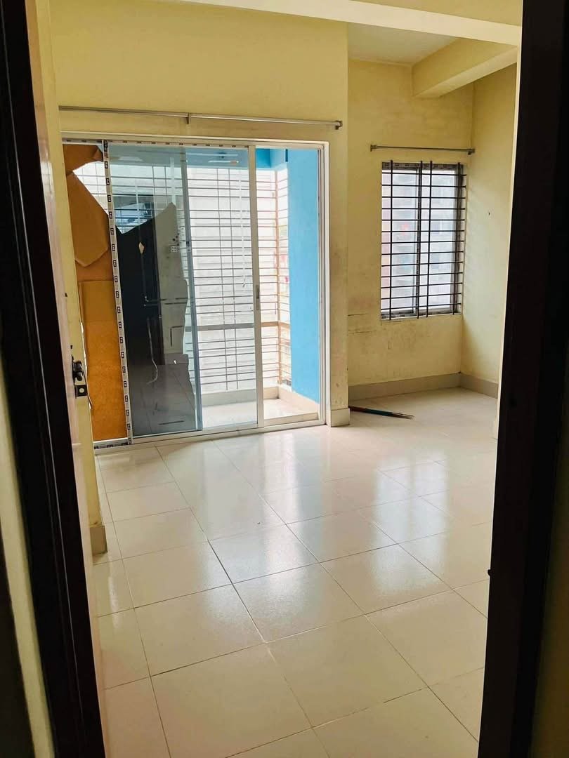 মেয়ে সাবলেট শেওড়াপাড়ায় ভাড়া হবে 🏠
